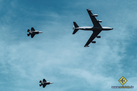 Boeing KC-135R Stratotanker